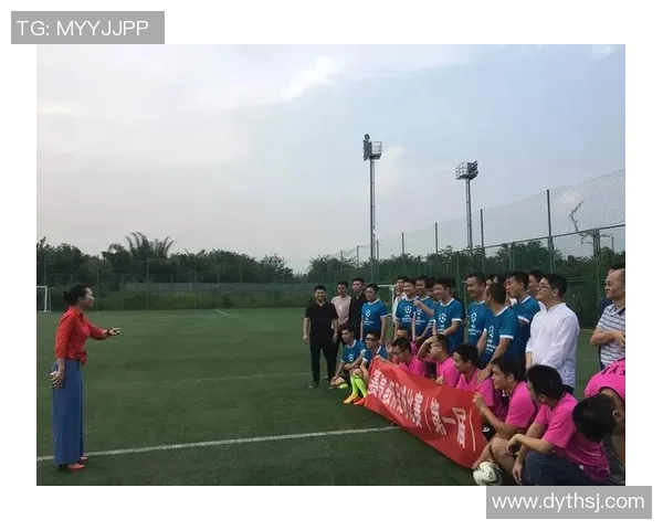 以突出个人贡献与团队精神的足球明星申报理由研究与典型示范分析 以突出个人贡献与团队精神的足球明星申报理由研究与典型示范分析