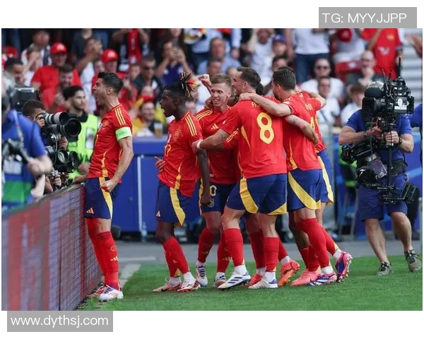 欧洲足球历史百大球星回顾与传奇时刻解析