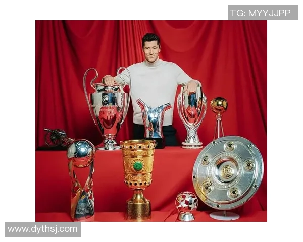 32号足球巨星风采绽放：从天赋少年到世界级球员的传奇之路