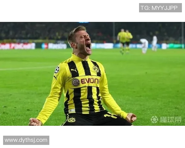 多特蒙德新星崛起：球场上的未来之星与传奇的交织